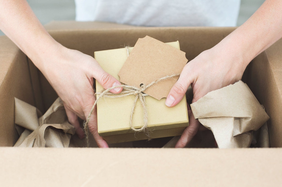 How to Choose the Perfect Pet Gift: A Guide for Every Pet Lover - PetLouvre